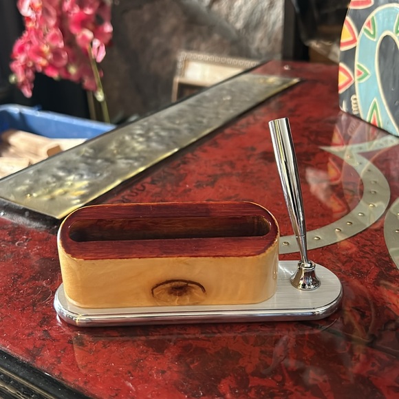 MCM Vtg Desk top Card holder / Pen holder birds eye maple great condition - Picture 2 of 4